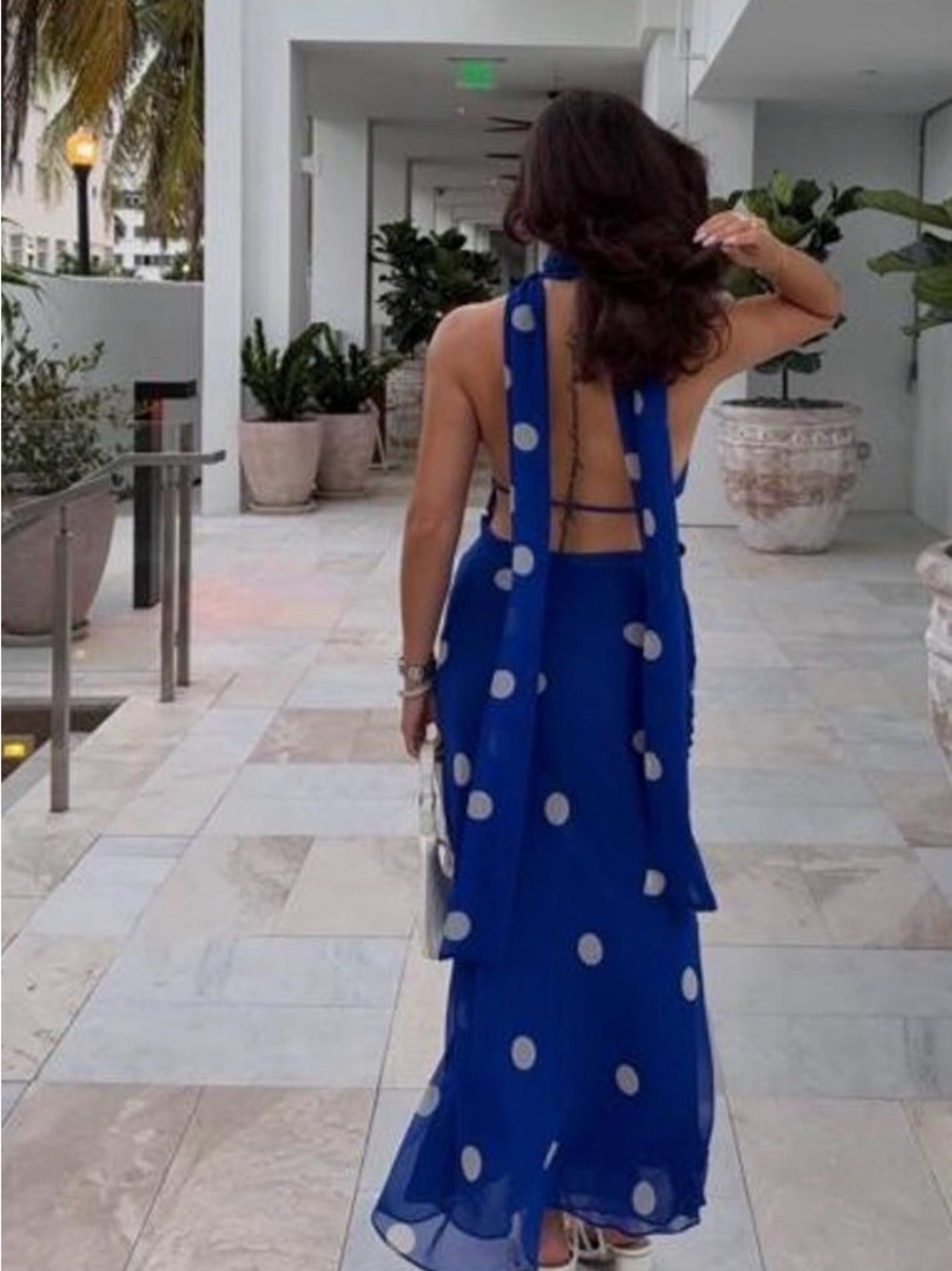🔥🔥Zara Blue Polka Dot Halter Maxi Dress(sold out) - Picture 2 of 8